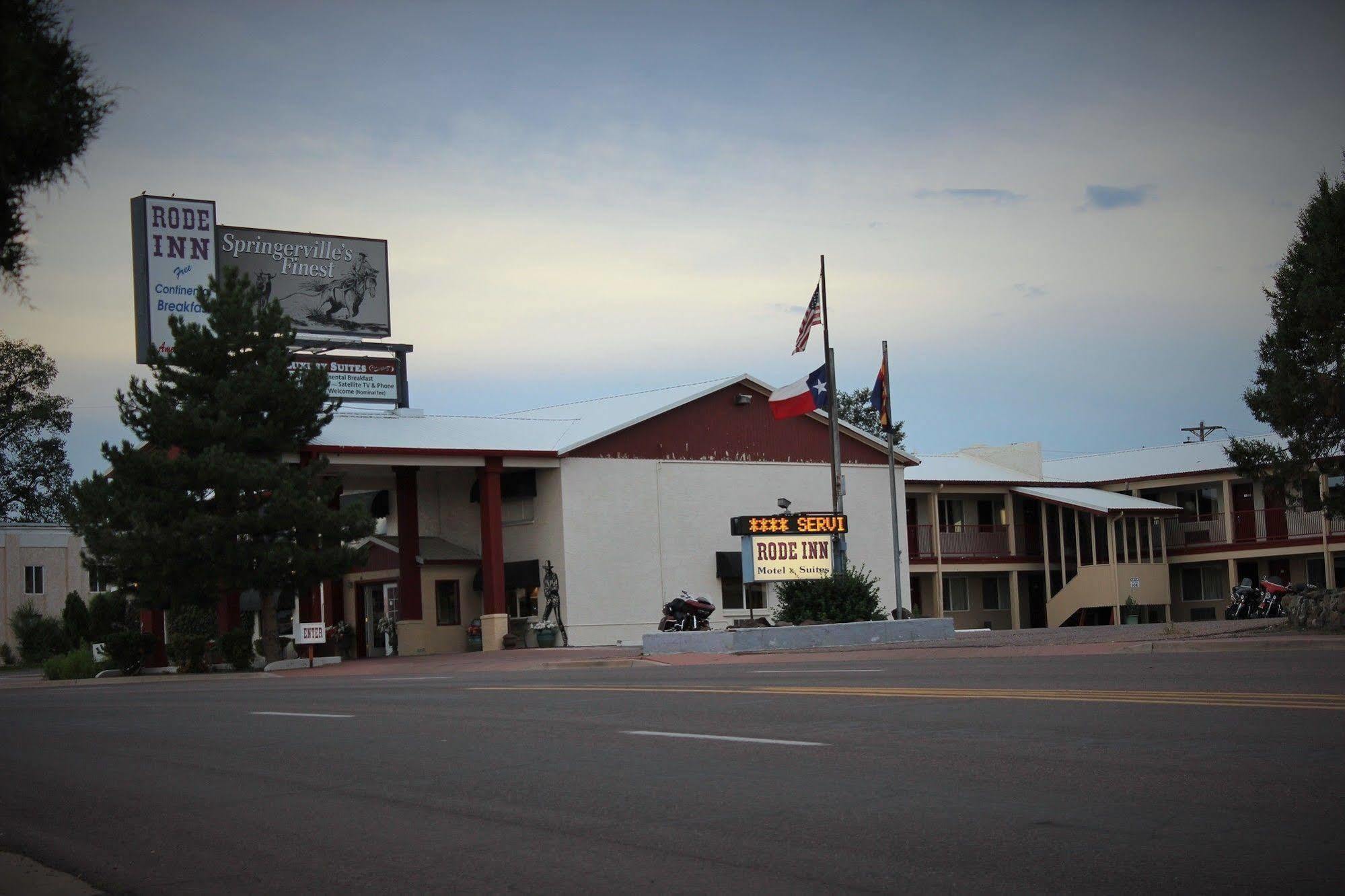 Howard Johnson By Wyndham Springerville Екстериор снимка