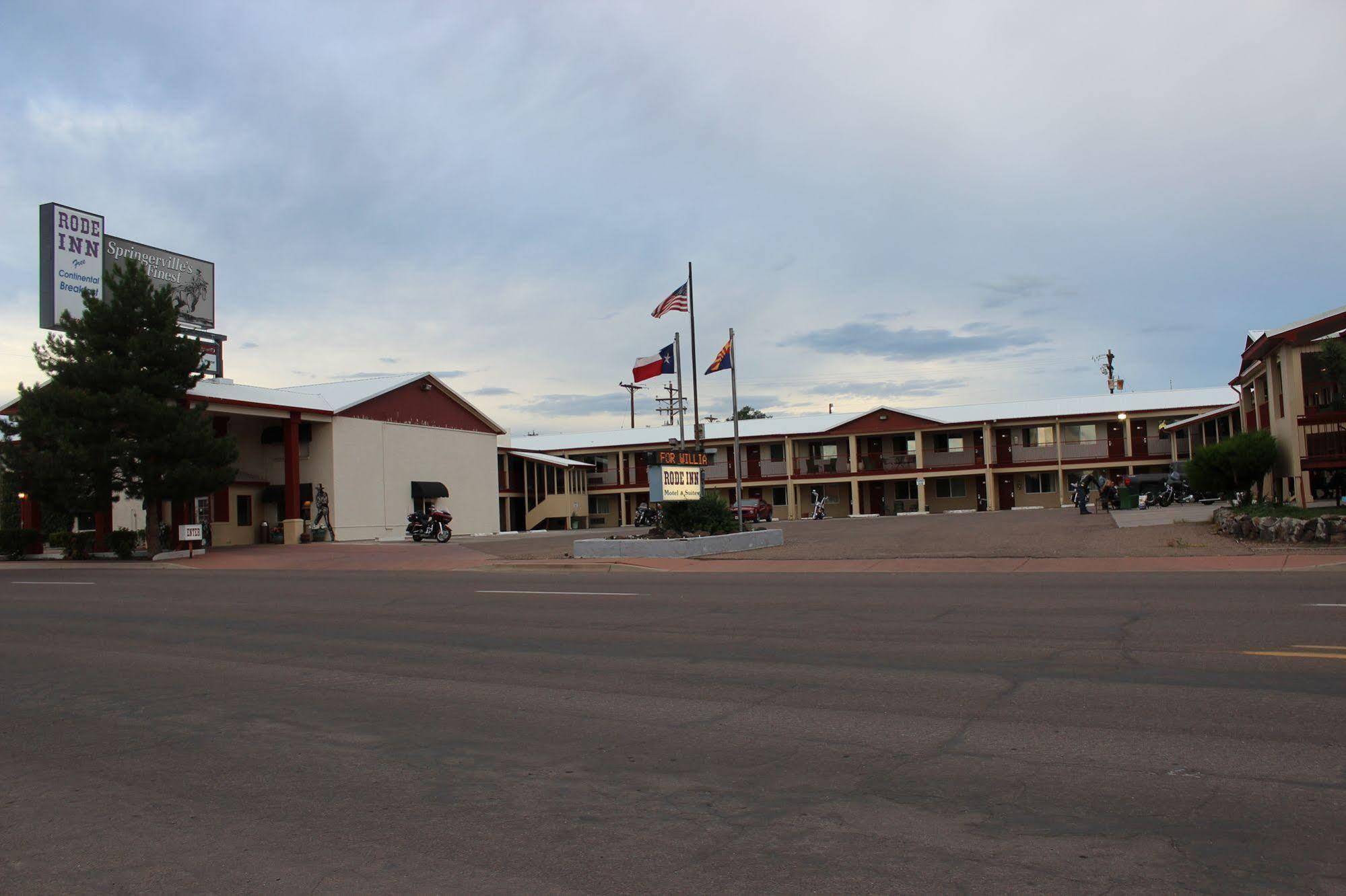 Howard Johnson By Wyndham Springerville Екстериор снимка